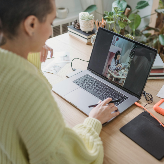 how to add text to speech on kinemaster